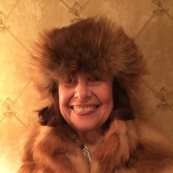 Meet your Posher, Pamela - Picture 1 of 1